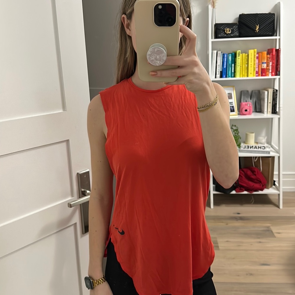 Nike muscle tee